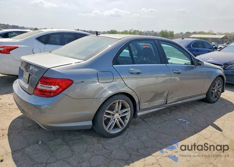 2013 Mercedes-Benz C 250 from USA, damaged, VIN WDDGF4HB3DA879414